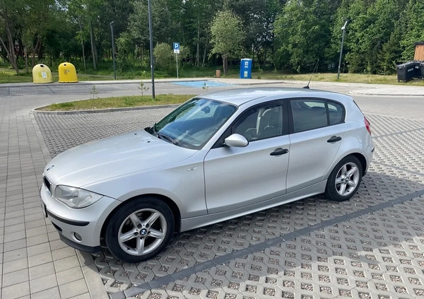 BMW Seria 1 cena 17900 przebieg: 197000, rok produkcji 2005 z Wąchock małe 191